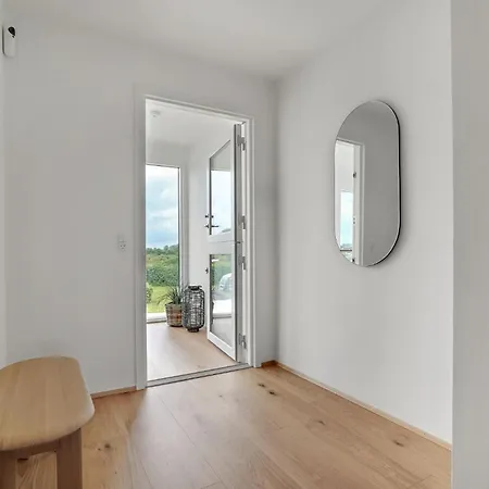 2 Bedroom Cozy In *